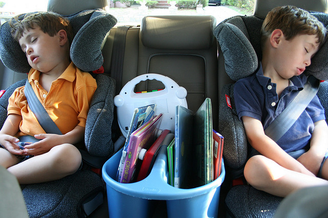 voyager en voiture avec les enfants