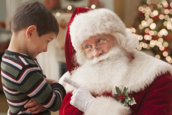 enfant-croit-au-pere-noel