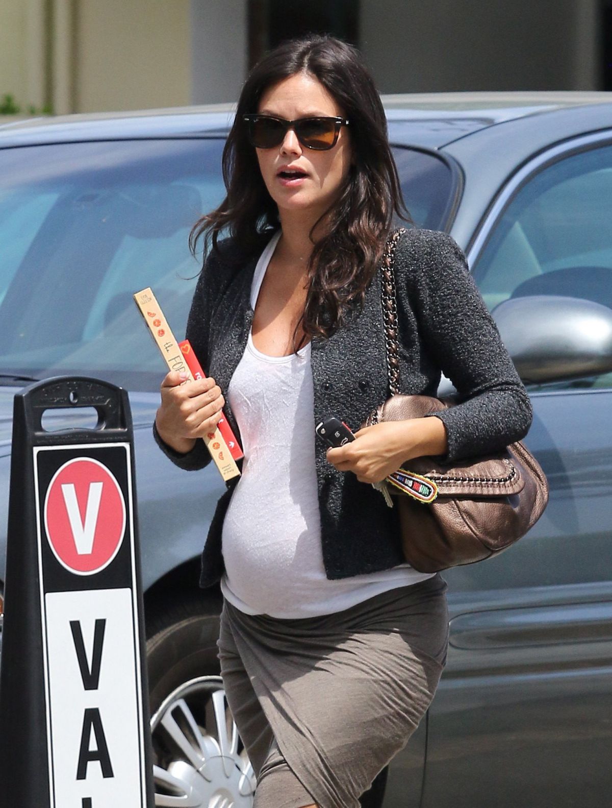 Pregnant Rachel Bilson Out And About In West Hollywood18 Drôles De Mums 3591