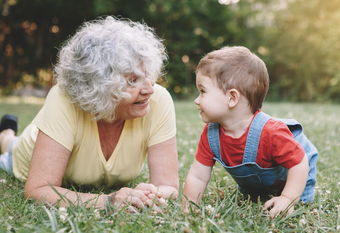 Une (super) idée de cadeau pour la fête des grands-mères - Drôles de mums